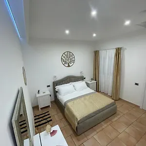 La Maison Del Mas Gold Elmas