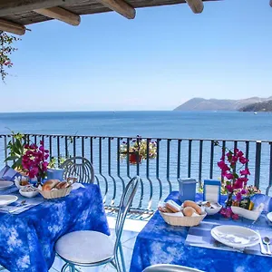 Alta Marea Bed & Breakfast